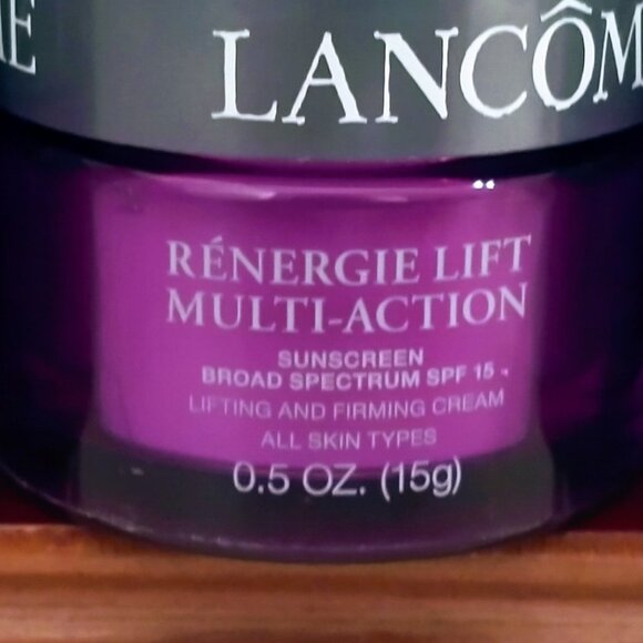 NEW 4 PIECE LANCOME SET, SKINCARE RENERGIE LIFT - Picture 3 of 12